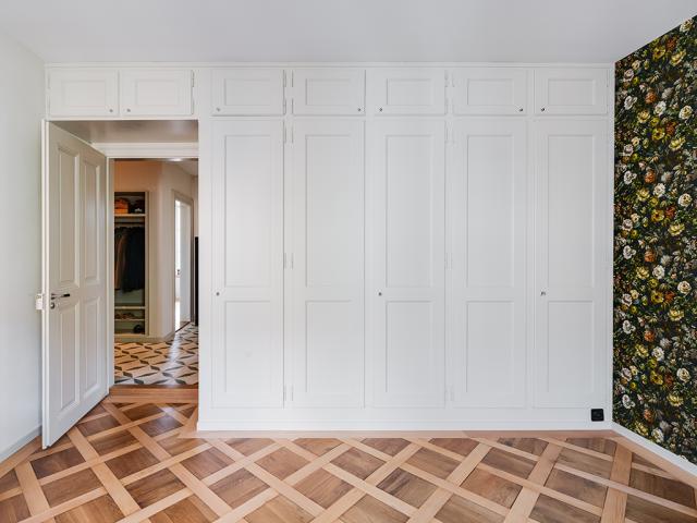 Altbauschrank, neu eingebaut in Altbauwohnung