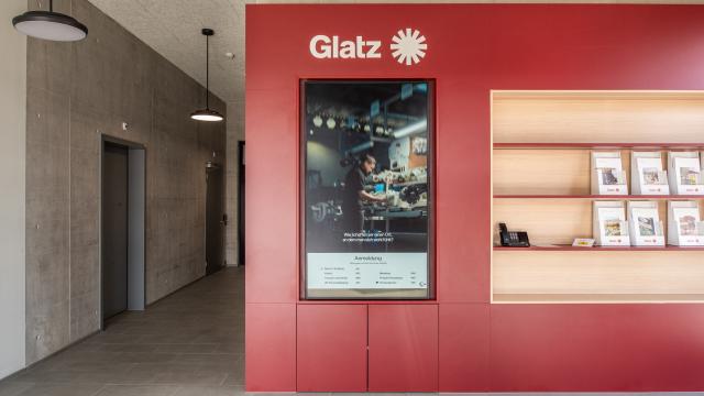 Schreinerarbeiten Glatz AG Empfang