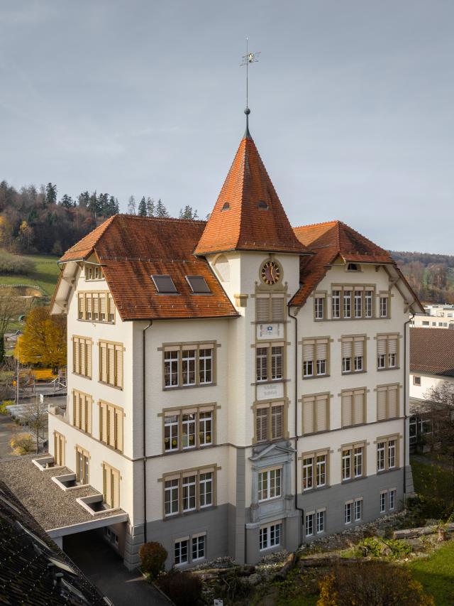 Hauri AG Staffelbach, Sanierung Schulhaus Staffelbach